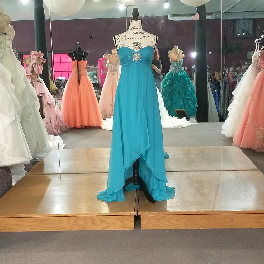 Karishma prom dress - Picture 3 of 9